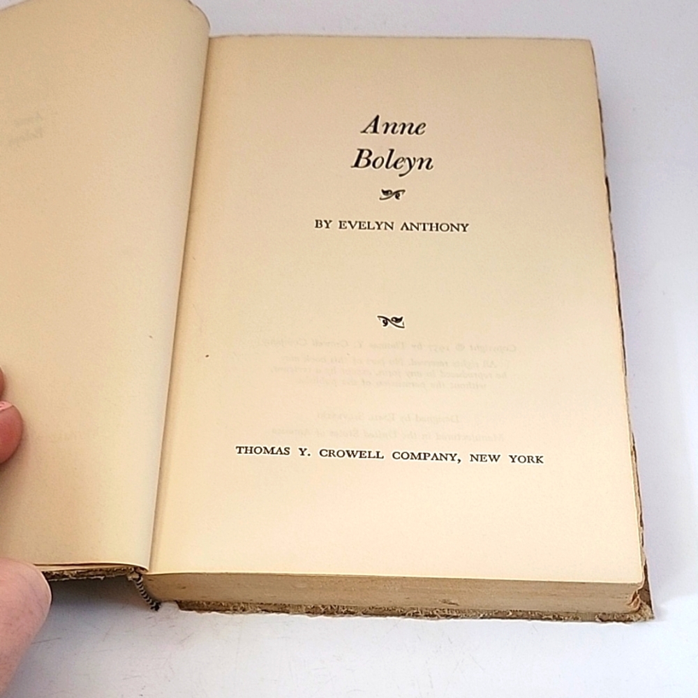 Vintage 1957 "Anne Boleyn" Evelyn Anthony First Edition Published T Y Crowell Co